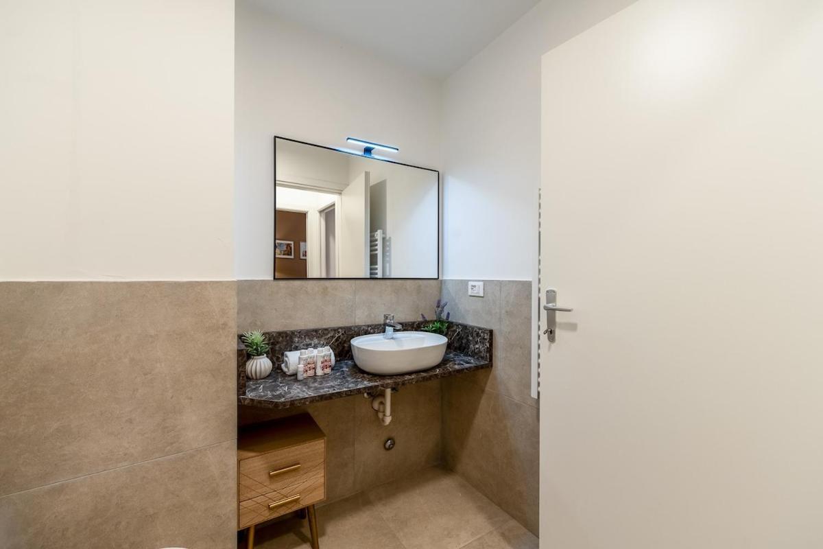 Authentic Private Flat 2 Min From Navigli Daire Milano Dış mekan fotoğraf